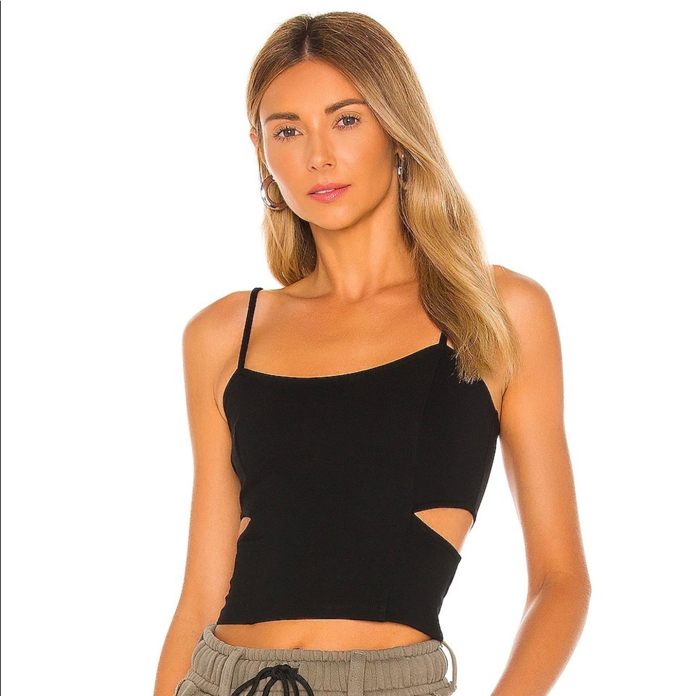 NWOT 🖤 BLACK CUT OUT TANK